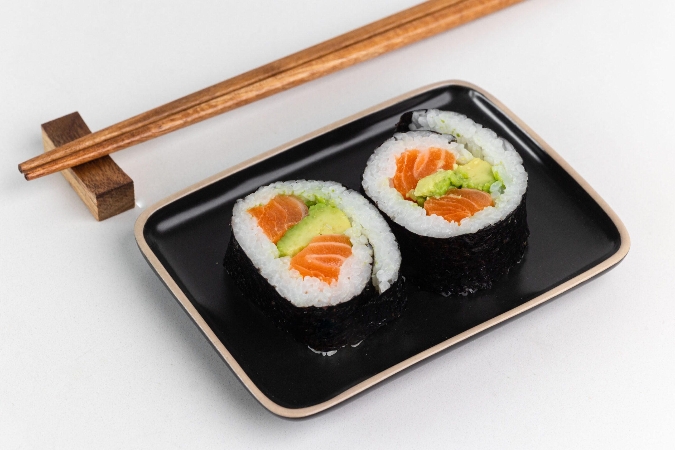 Futomaki Saumon avocat Le passionné du sushi