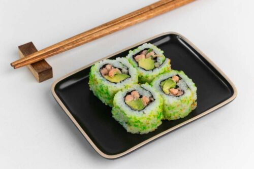 California Rolls Spéciaux - Crevettes grises, avocat - le passionné du sushi